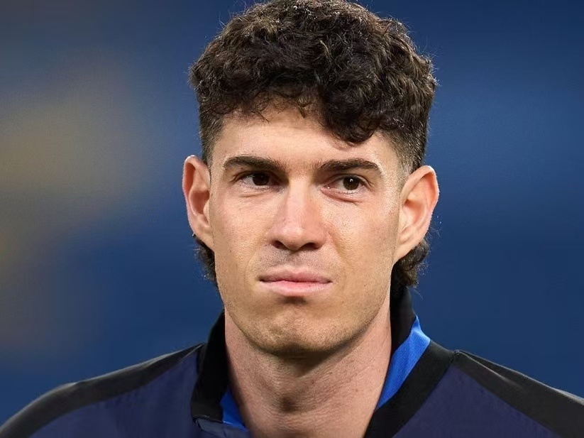 这位年轻的 这位年轻的